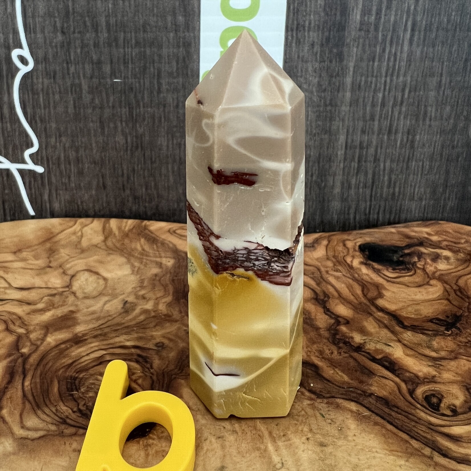 charmante mokaite pointe, régule circulation sanguine, favorise production de globules blancs et rouges et stimule le système immunitaire