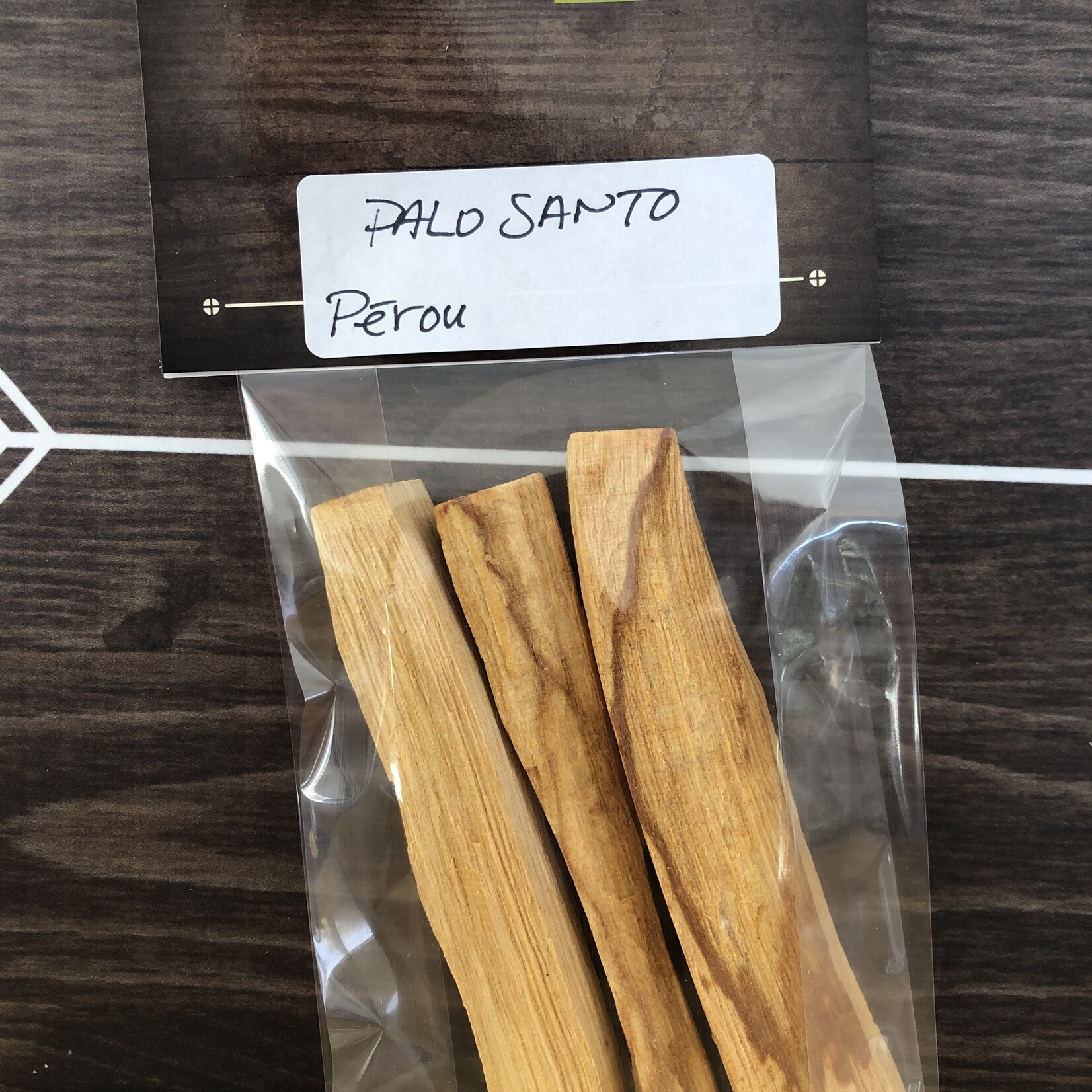 bâtons de Palo Santo (3), ce bois sacré est utilisé depuis des milliers d'années par les chamans et les guérisseurs parmi la population inca