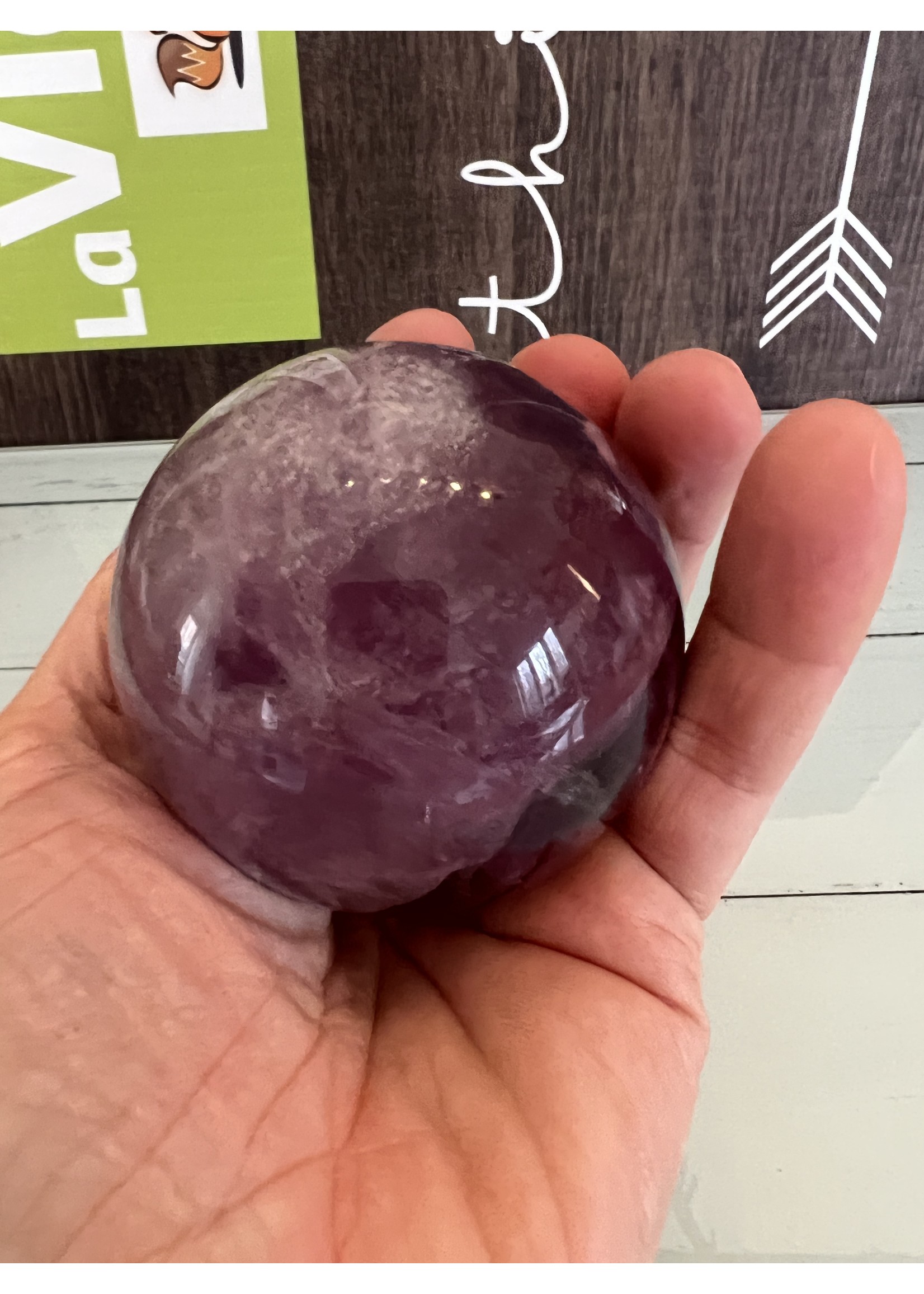 high quality purple fluorite sphere, calms agitations and reflection by promoting letting go, absorbs harmful energies