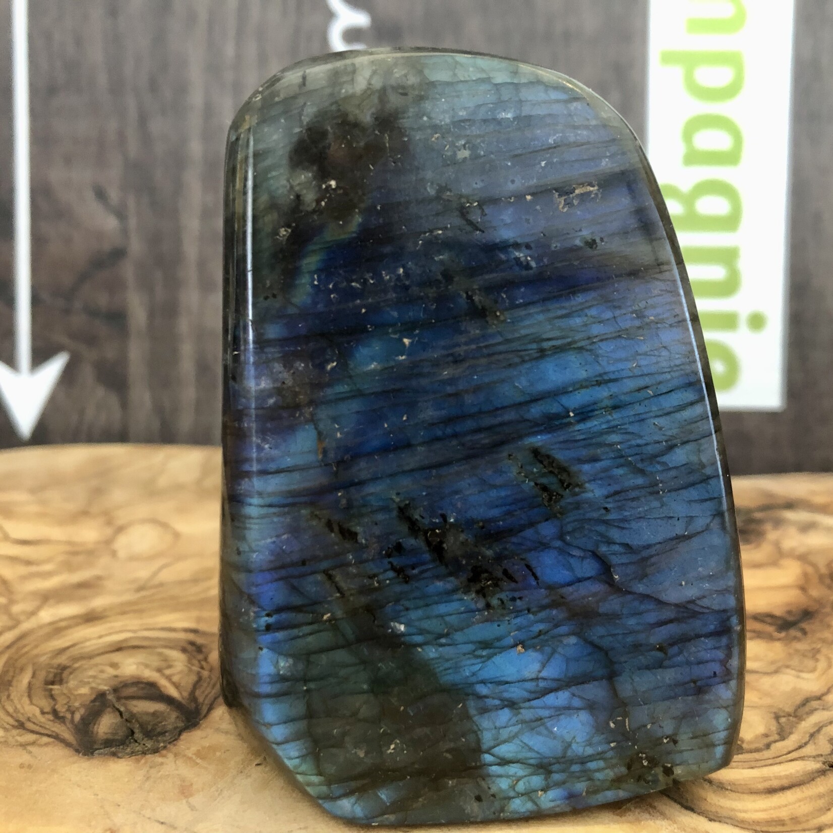 brilliant blue labradorite free form, stimulates the imagination and calms an overactive mind