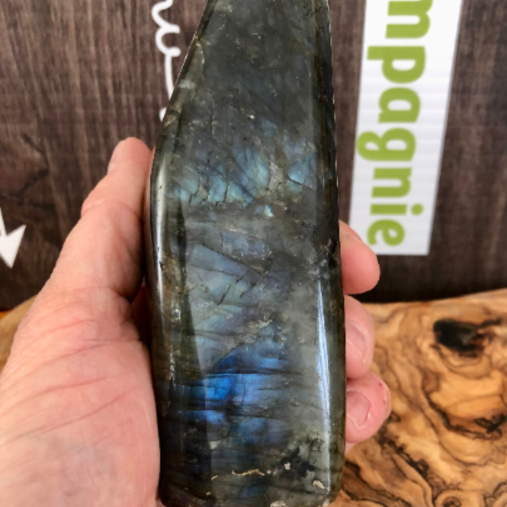 long labradorite free form, banishes fears and insecurities, and strengthens faith in oneself and trust in the universe