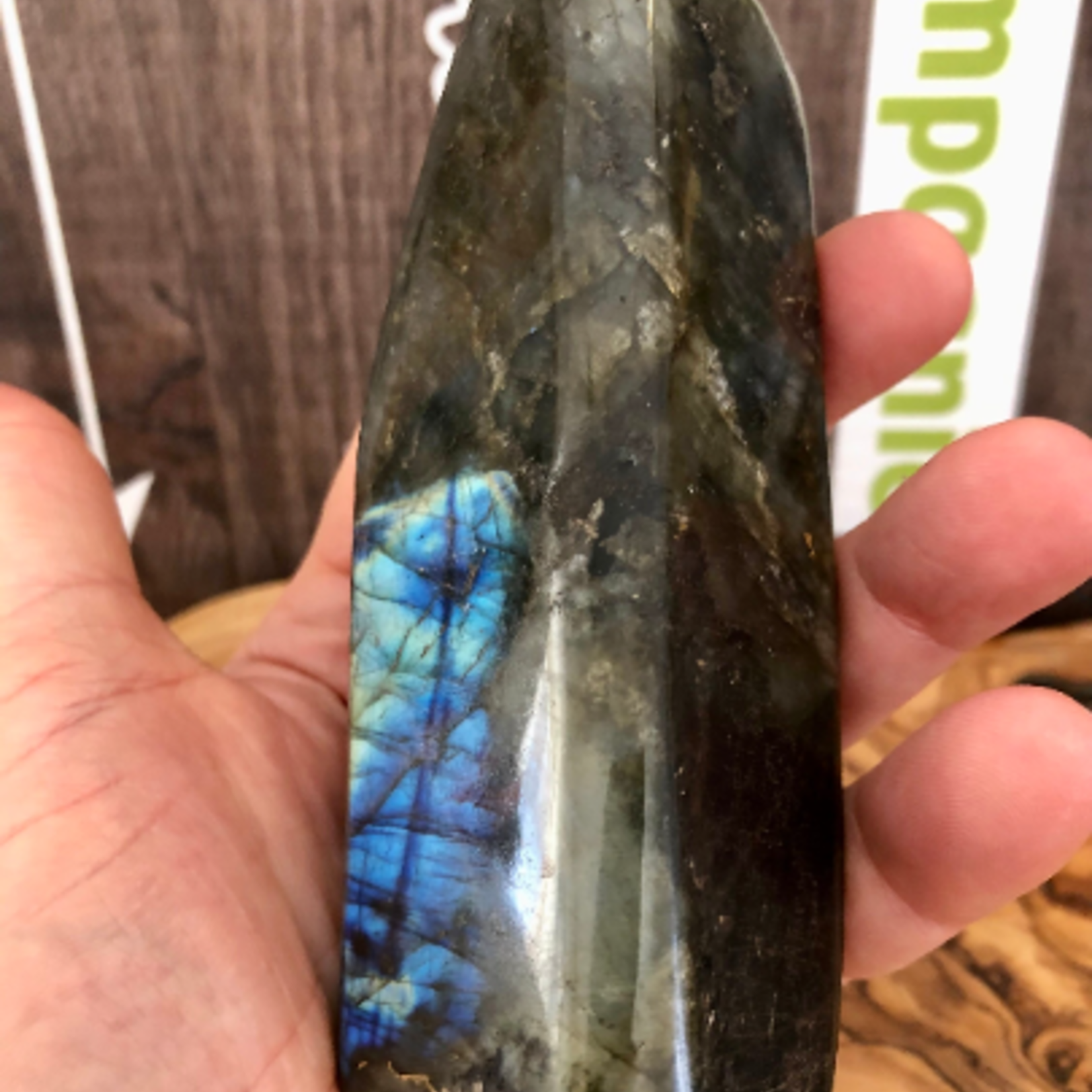 long labradorite free form, banishes fears and insecurities, and strengthens faith in oneself and trust in the universe