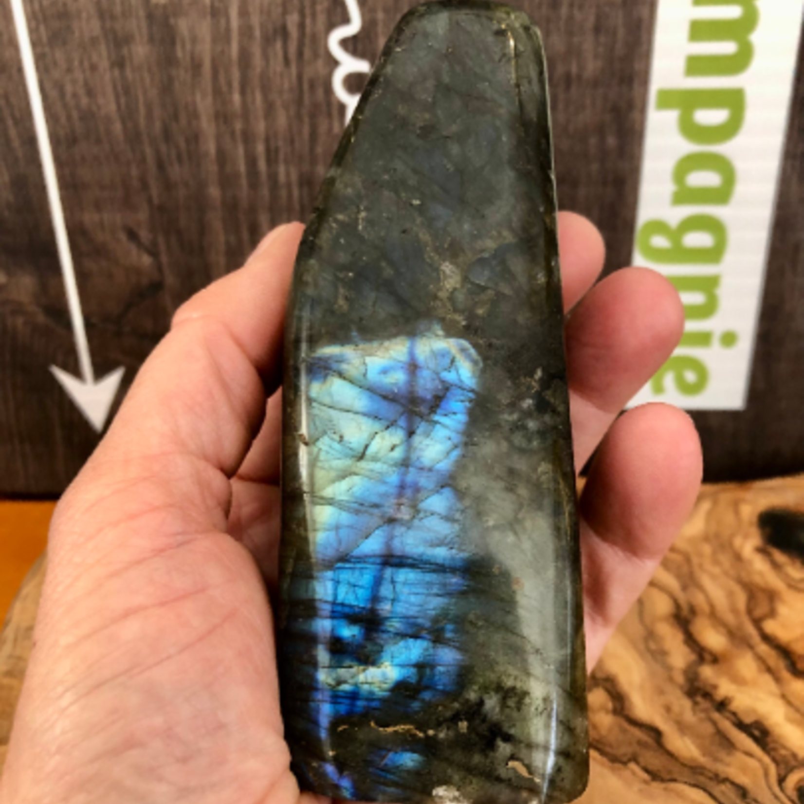 long labradorite free form, banishes fears and insecurities, and strengthens faith in oneself and trust in the universe
