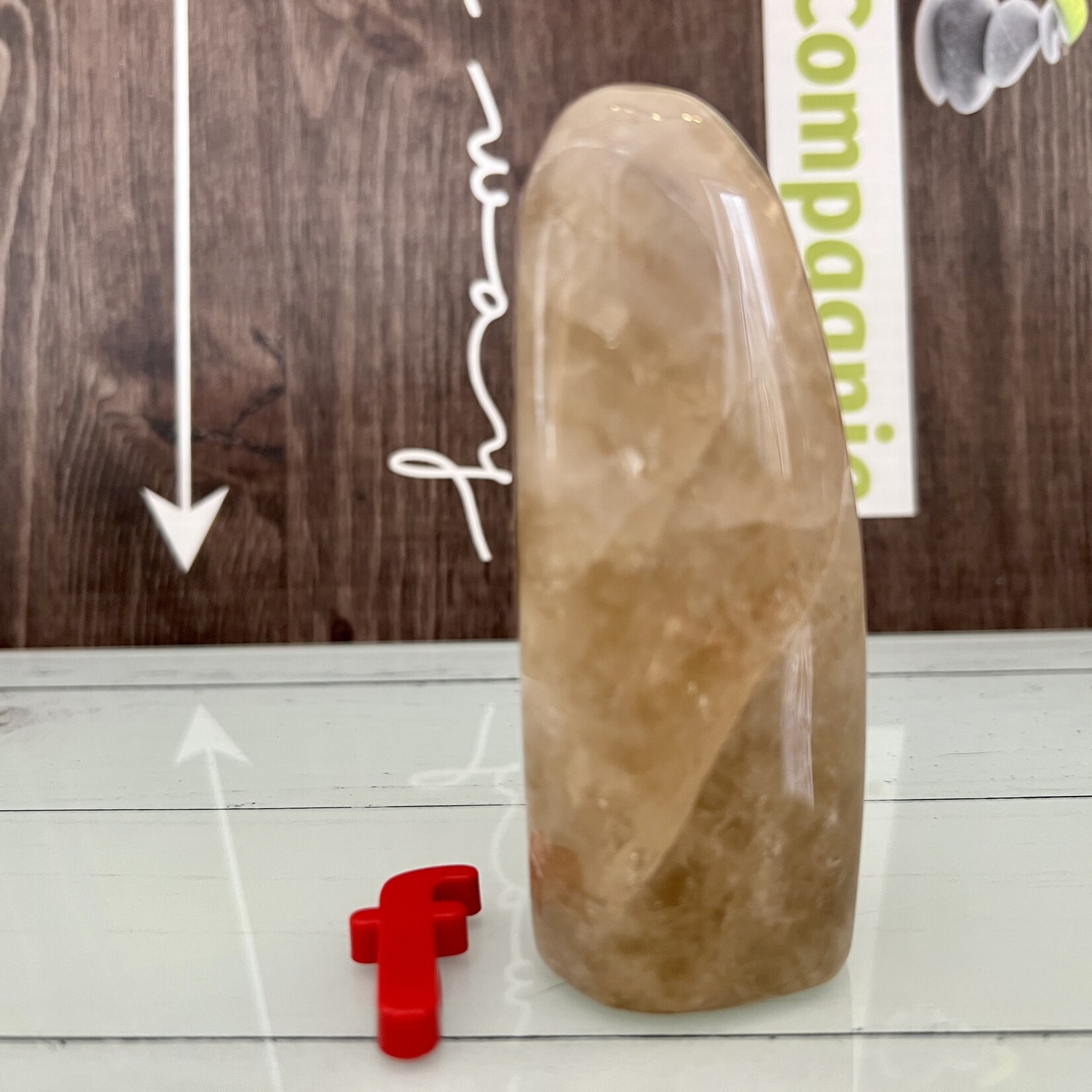 great quality natural citrine palm stone , stone synonymous with money and wealth, brings a good vibration in your home