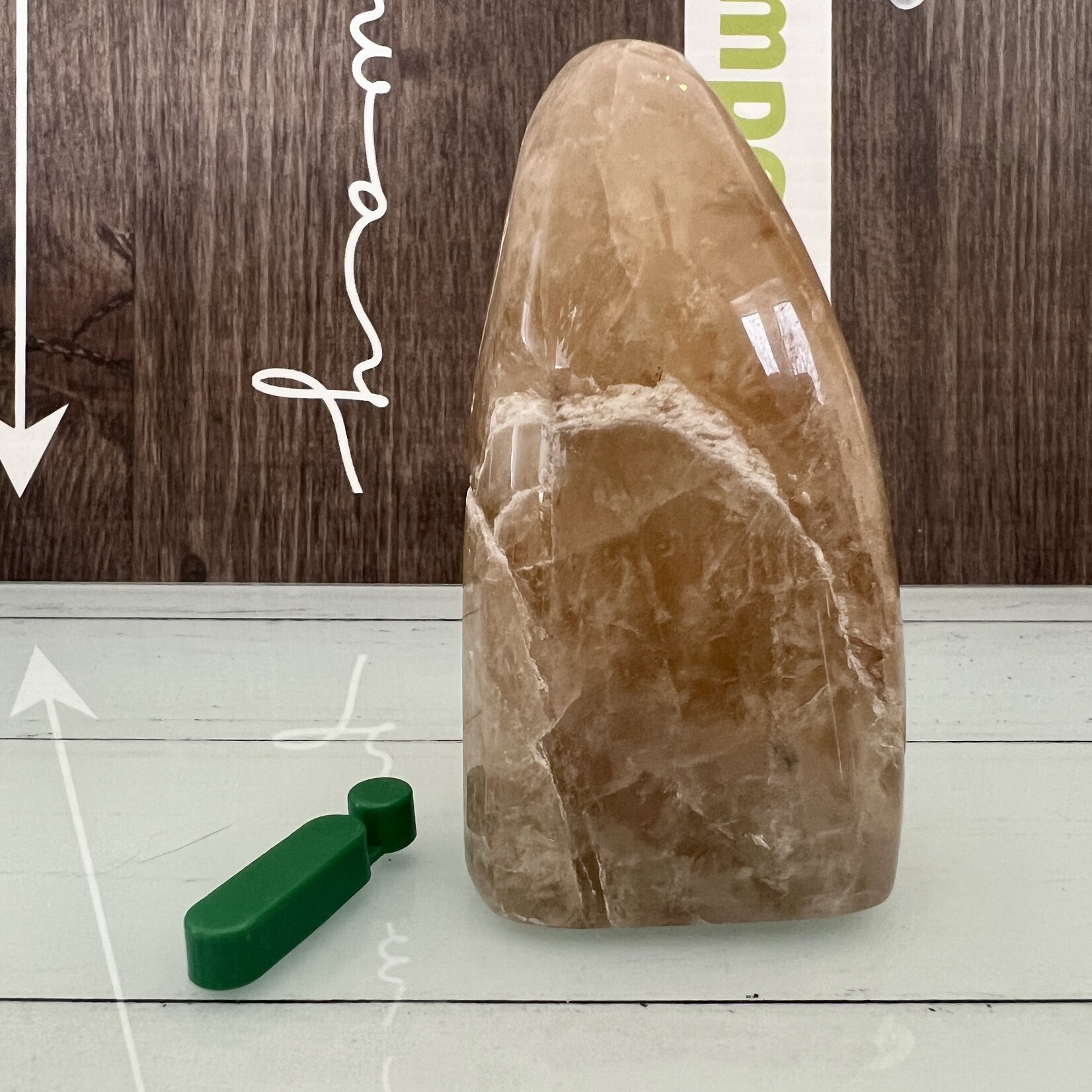 great quality natural citrine palm stone , stone synonymous with money and wealth, brings a good vibration in your home