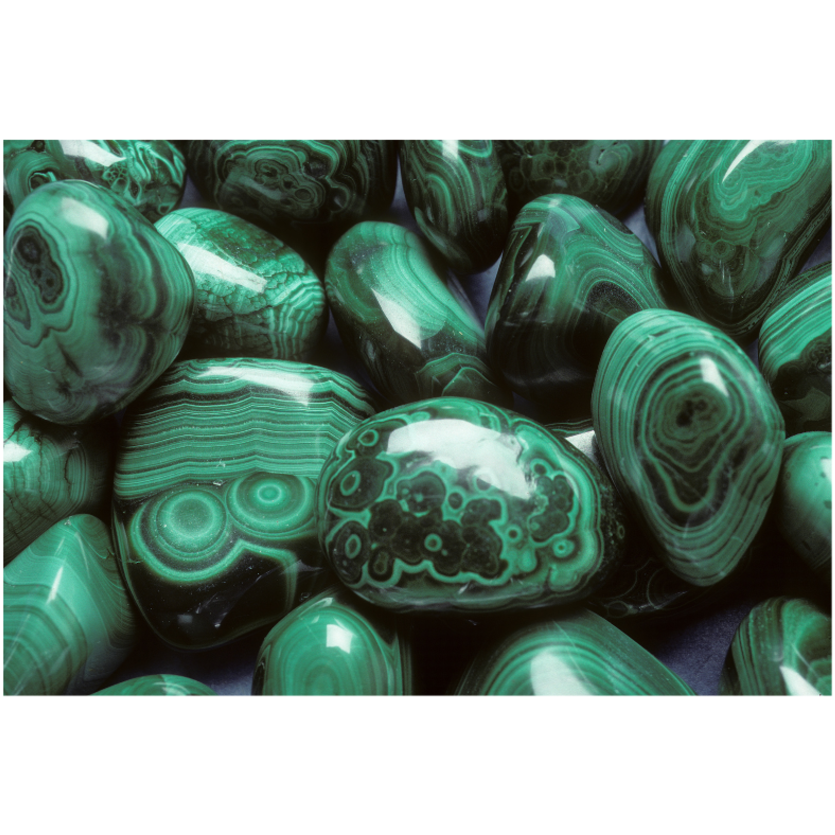 Malachite pierre roulée de qualité supérieure  - Un minéral vert luxueux pour le soulagement de la douleur et le bien-être