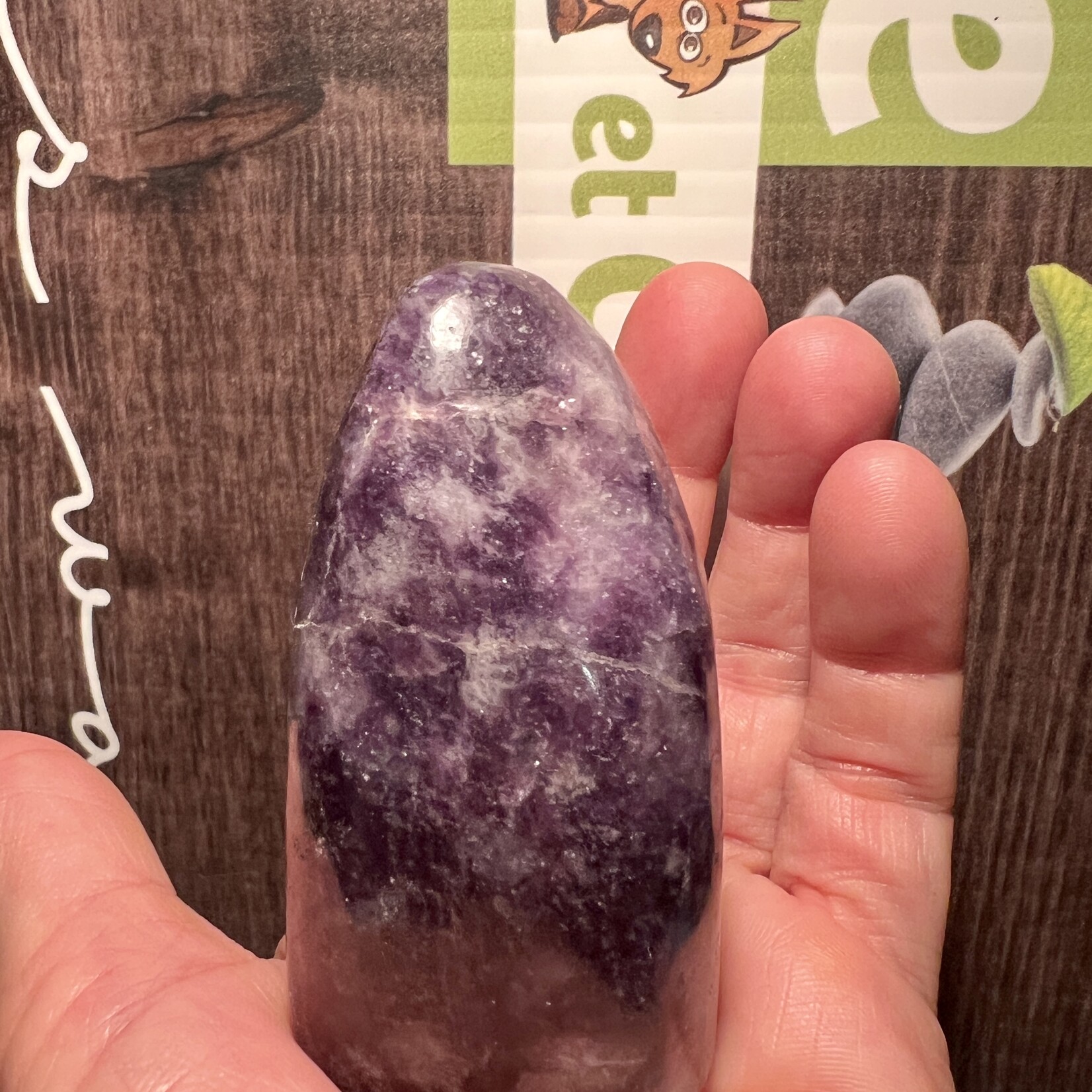 Forme libre de lépidolite violette – Bijou serein qui soulage le stress et calme l'esprit