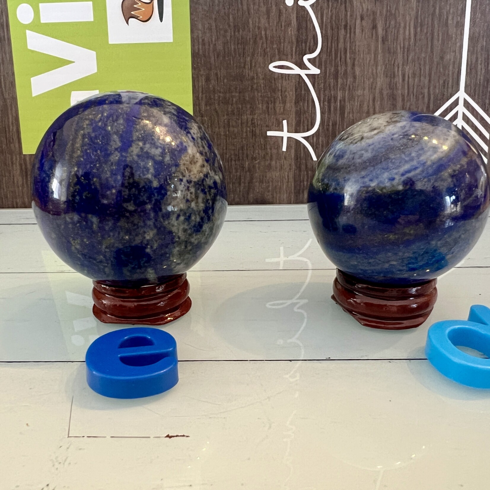 Sphères de Lapis Lazuli - Beauté Cosmique et Intuition