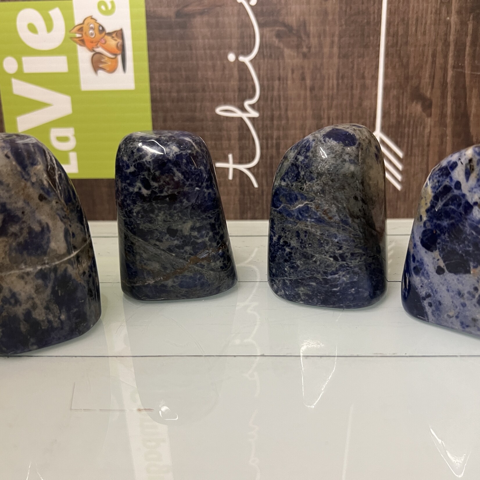 Pierre de Sodalite Polie Forme Libre – Renforceur d'Équilibre Émotionnel et d'Intuition