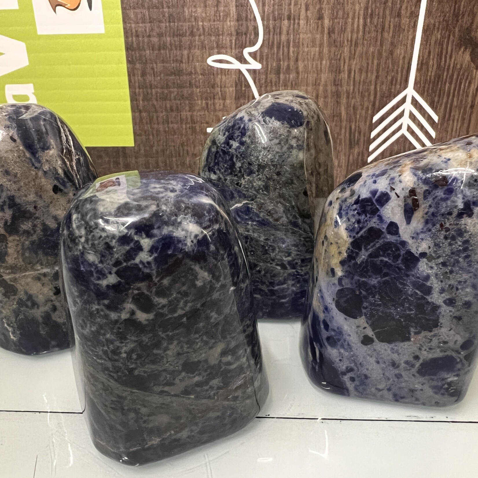 Pierre de Sodalite Polie Forme Libre – Renforceur d'Équilibre Émotionnel et d'Intuition