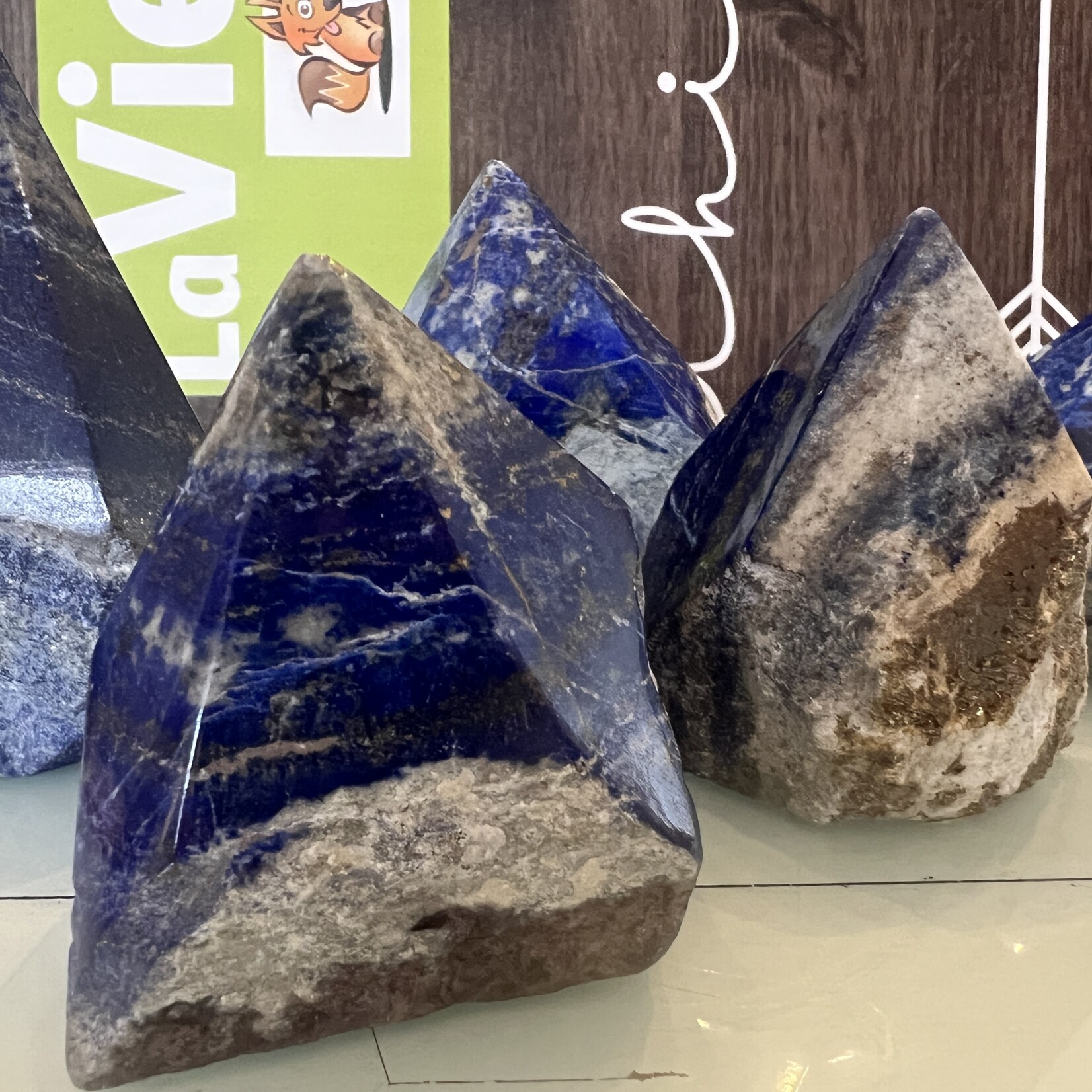 Pyramide de Lapis Lazuli - Équilibre Spirituel et Énergétique