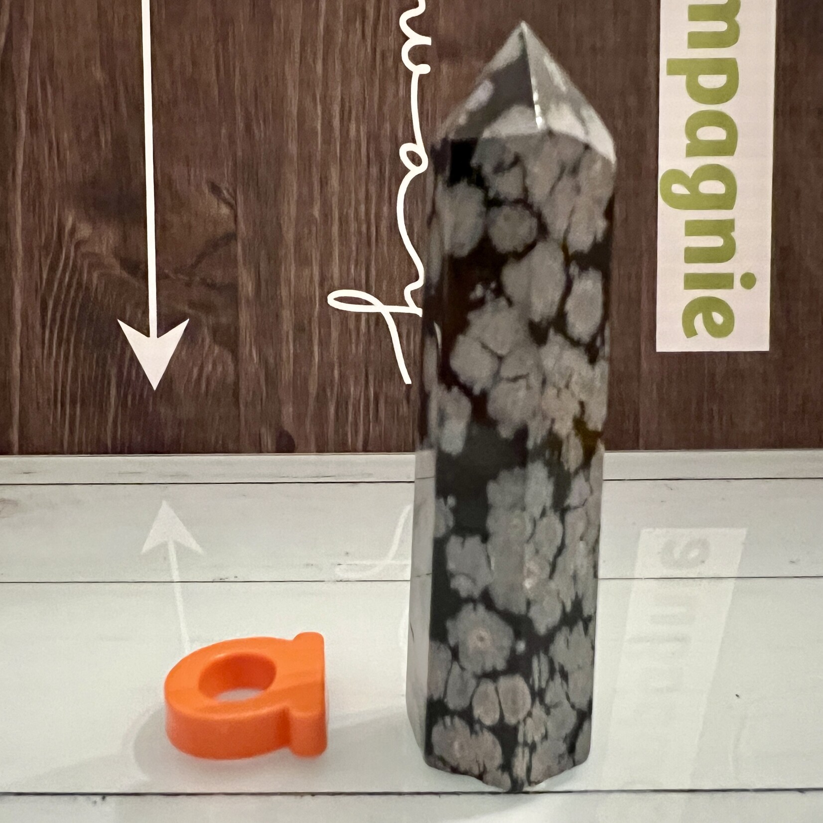Tour obsidienne flocon de neige / mouchetée / étoilée – puissante et protectrice