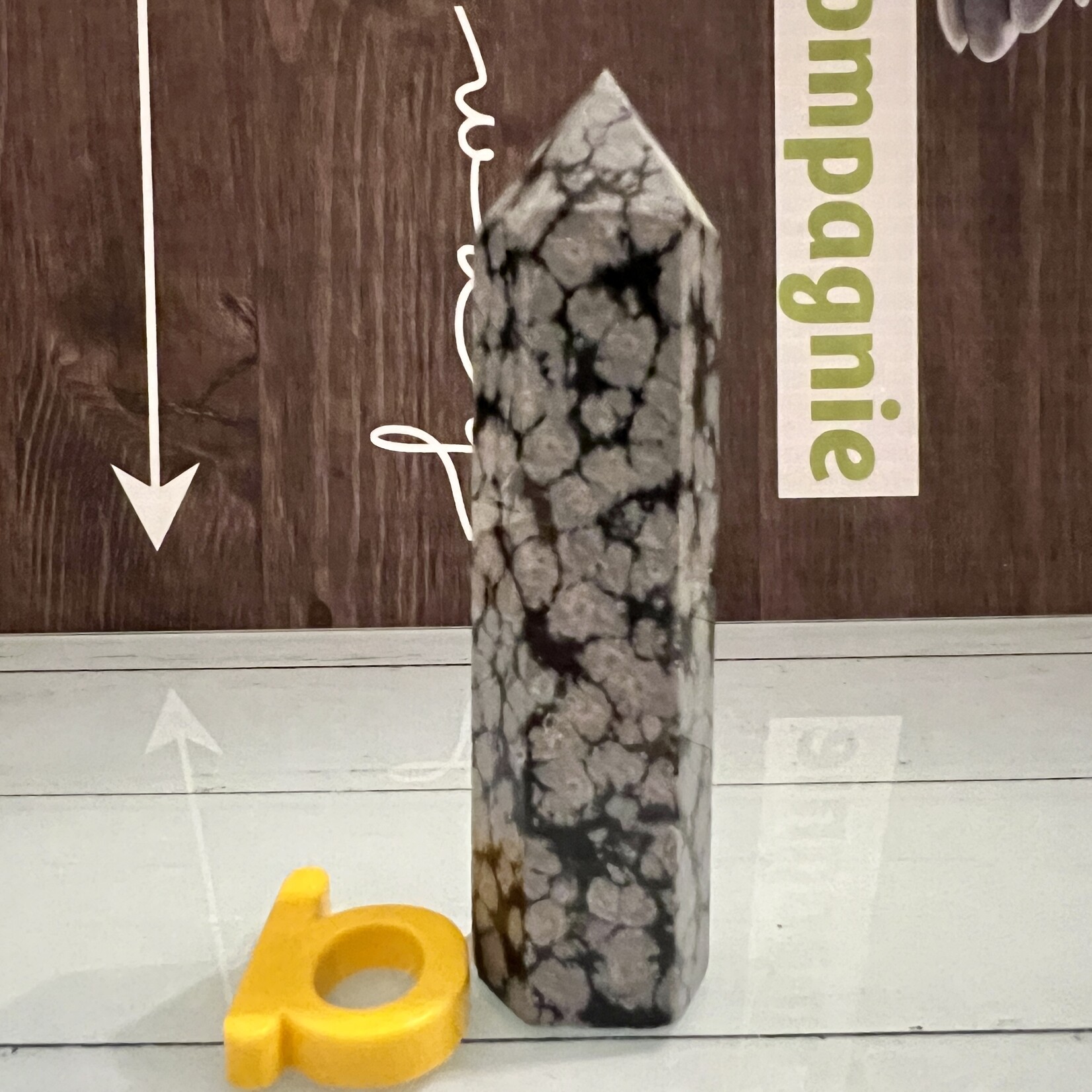 Tour obsidienne flocon de neige / mouchetée / étoilée – puissante et protectrice