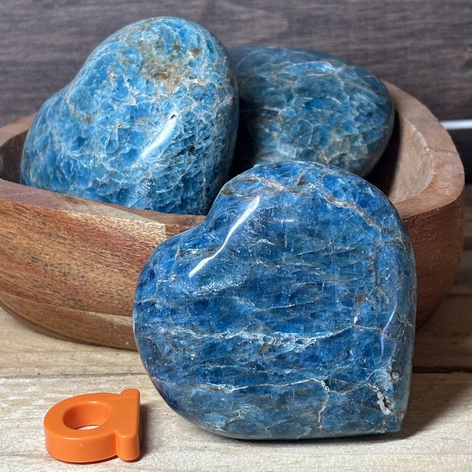 Radiant Blue Apatite Puffy Heart- Enhancing Communication and Self-Expression with Love and Clarity