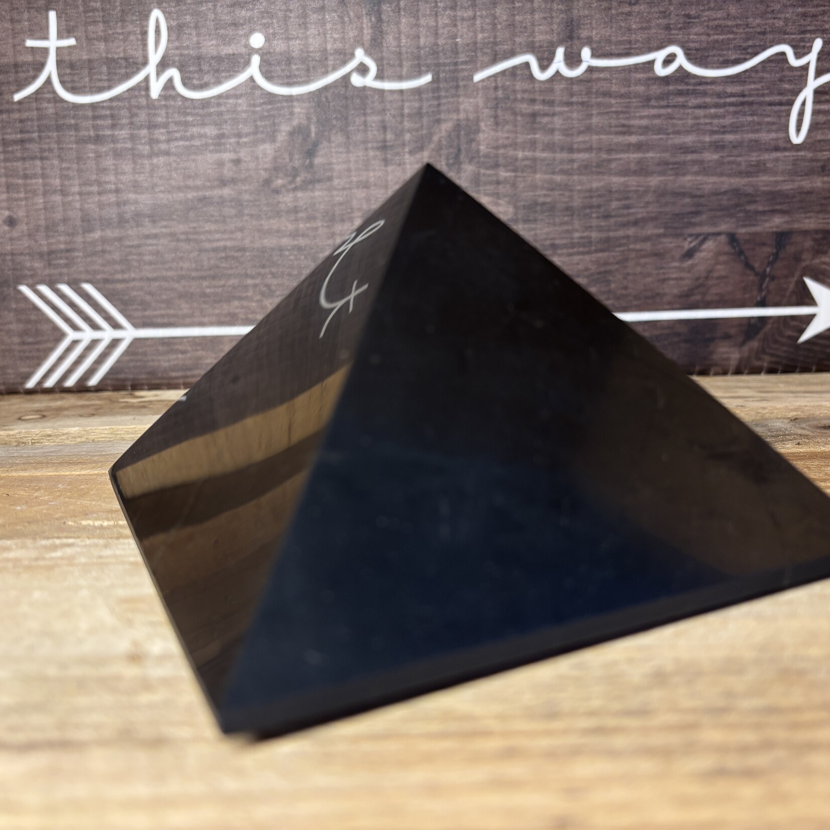 Extra Large Shungite Pyramid – Natural Polished Stone 4 po
