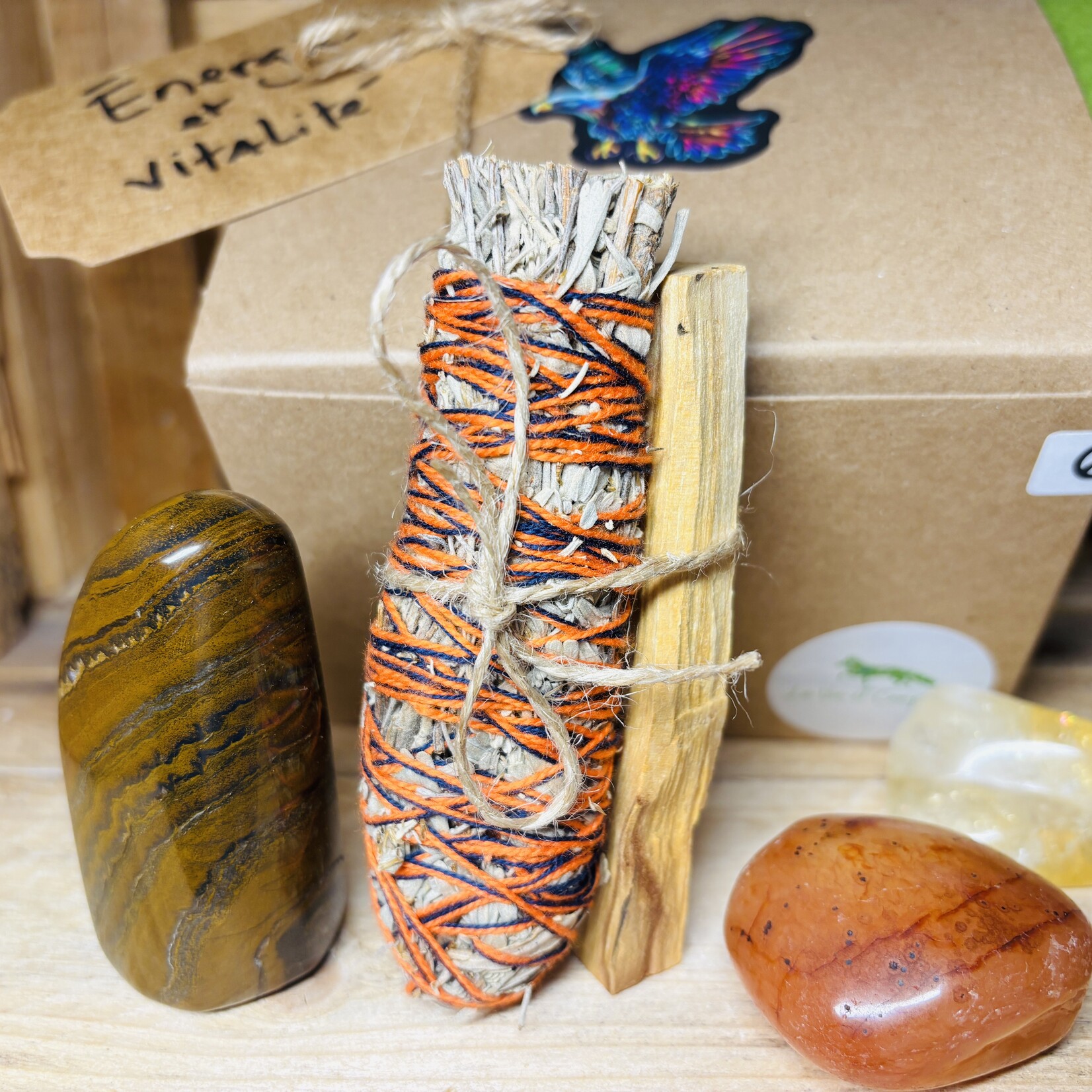 Gift Box – Beginner’s Discovery, Serenity & Relaxation & Energy & Vitality Kits – Selenite, Howlite, Rose Quartz, Agate, Carnelian, Citrine, Red Jasper, Tiger Eye