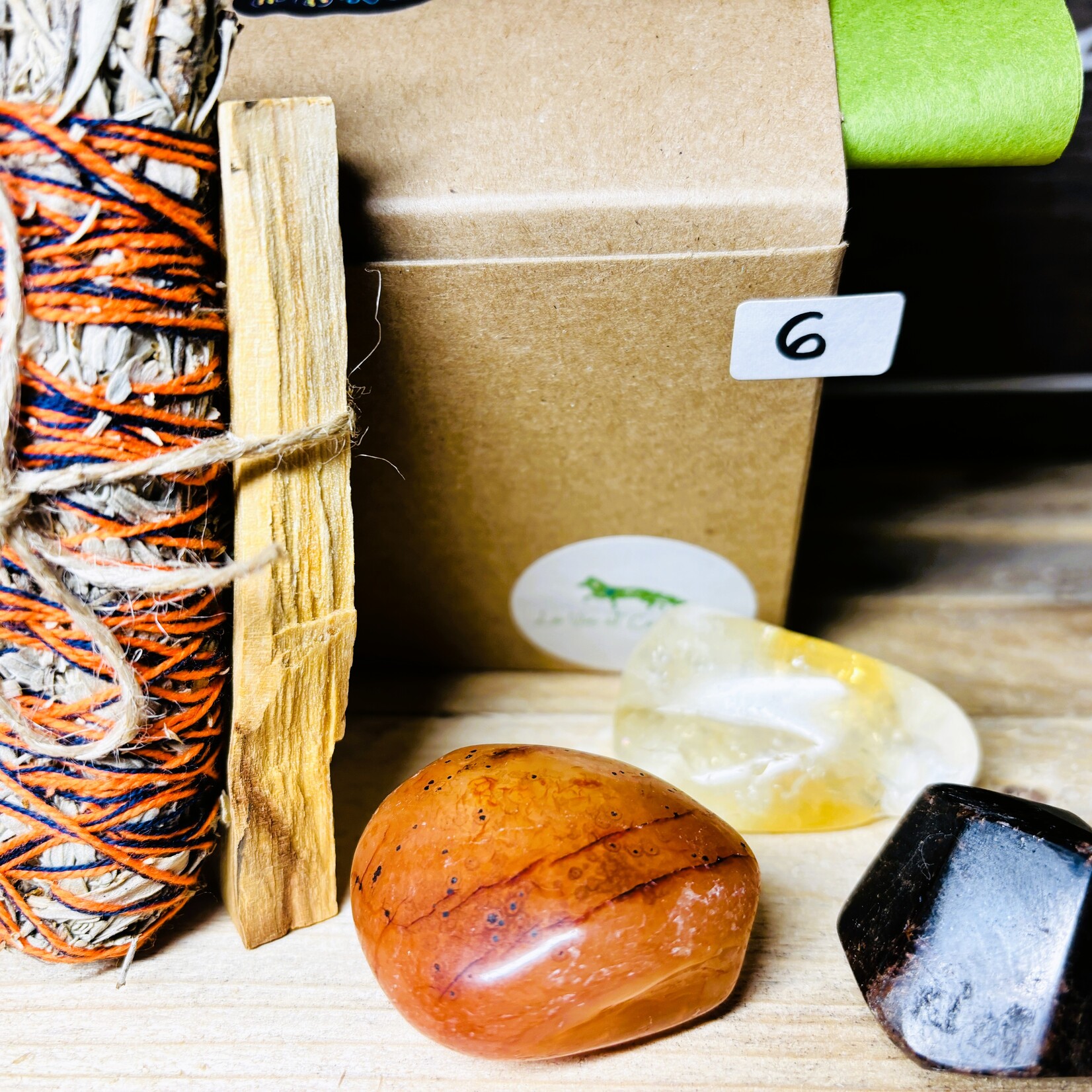 Boîte Cadeau Énergie & Vitalité – Cristaux pour la Motivation, le Courage et l’Énergie Positive