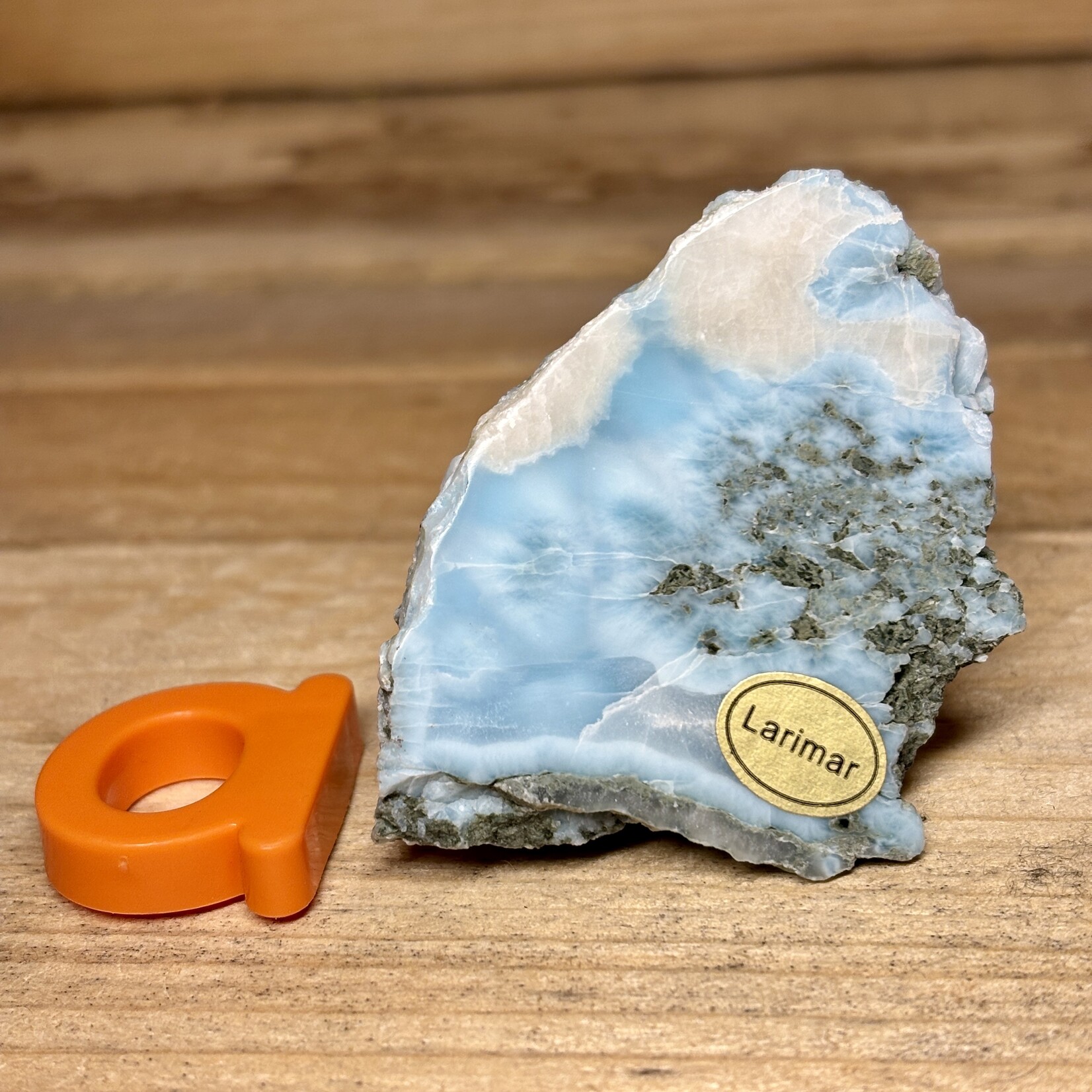 Larimar brute et poli