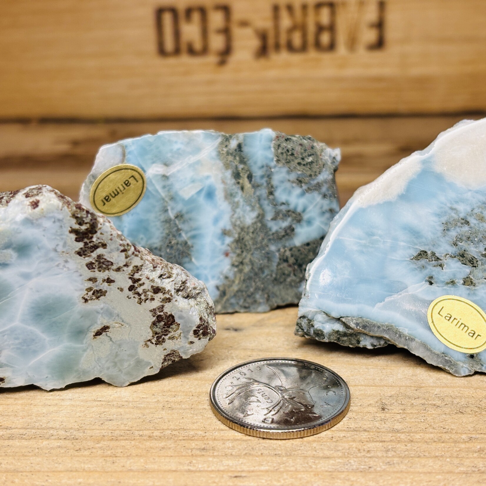 Larimar brute et poli