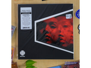 Angela Muñoz & Adrian Younge '- Presents: Angela Muñoz' LP