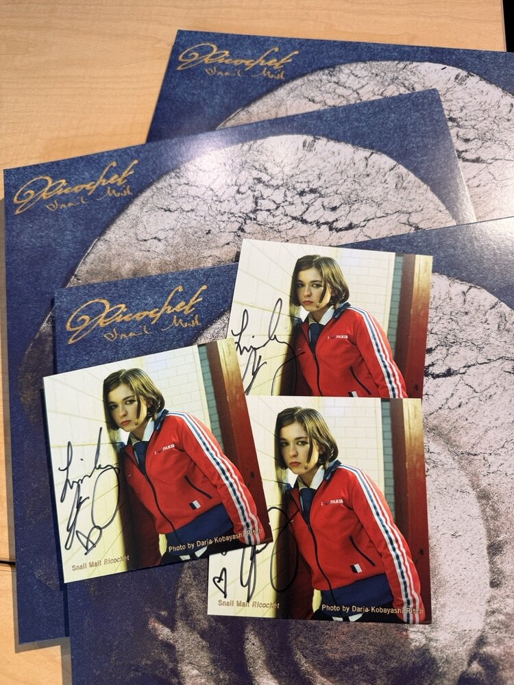 Rock / Indie / Alternative [Autographed insert] Snail Mail - Ricochet LP (red vinyl)