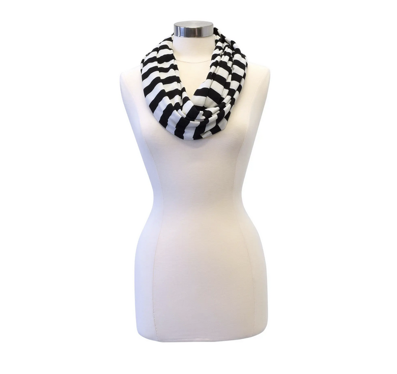 Itzy ritzy itzy ritzy mom boss 4-In-1 multi-use nursing cover & scarf