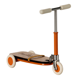 Maileg maileg mouse kickboard