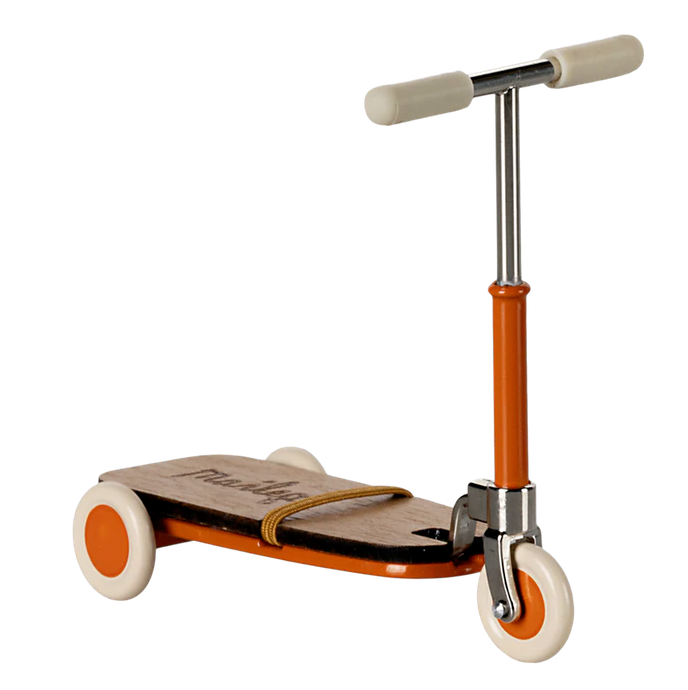 Maileg maileg mouse kickboard