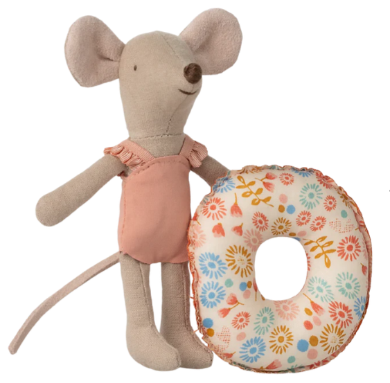 Maileg maileg beach mouse with flower float
