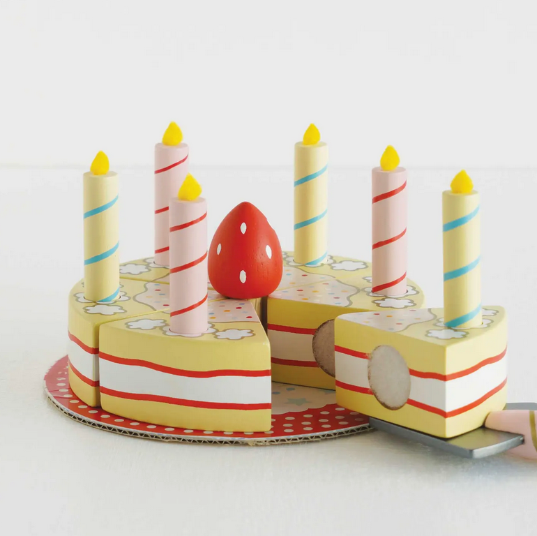 le toy van le toy van wooden birthday cake + candles