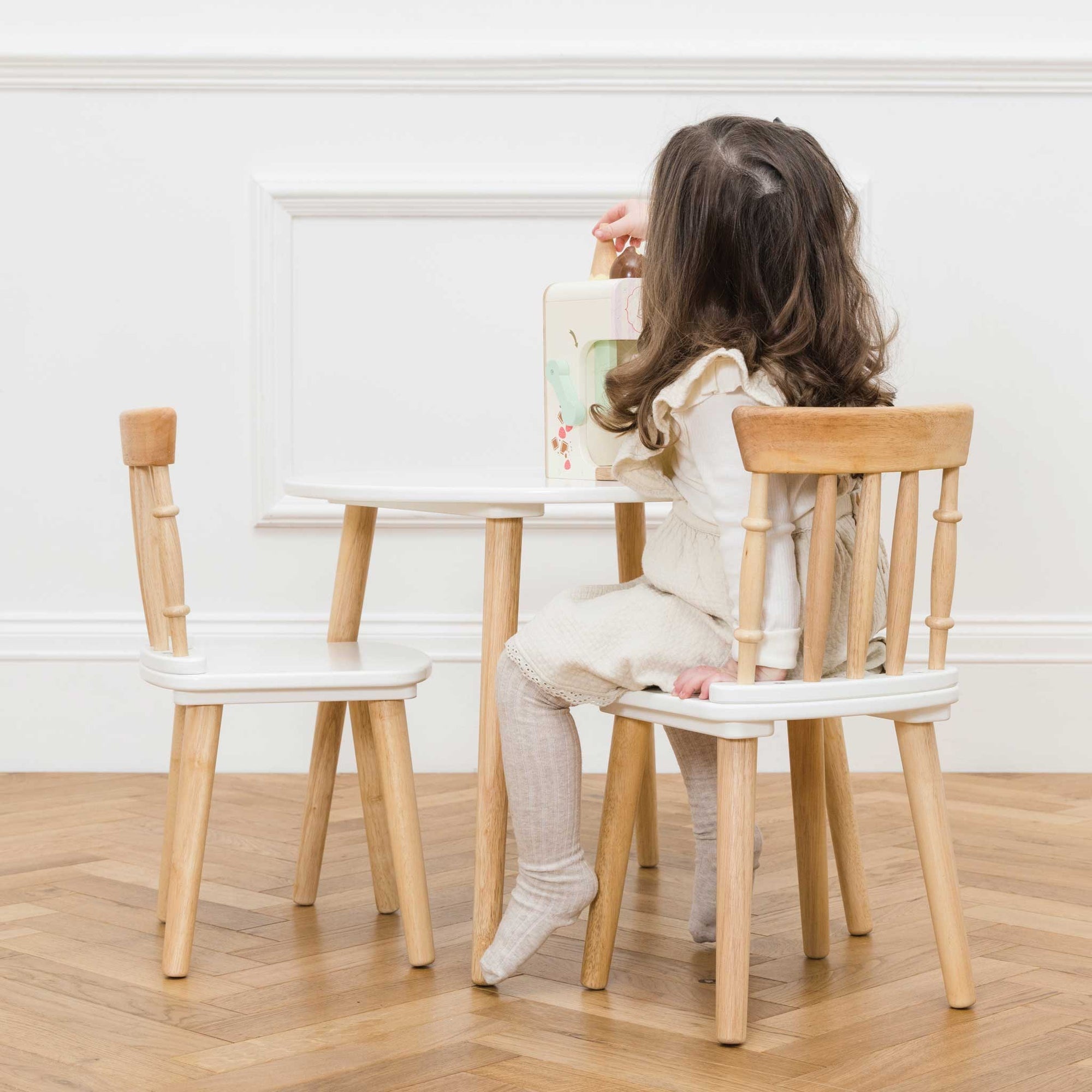 le toy van le toy van wooden table + chairs
