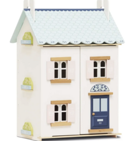 le toy van bluebelle wooden doll house