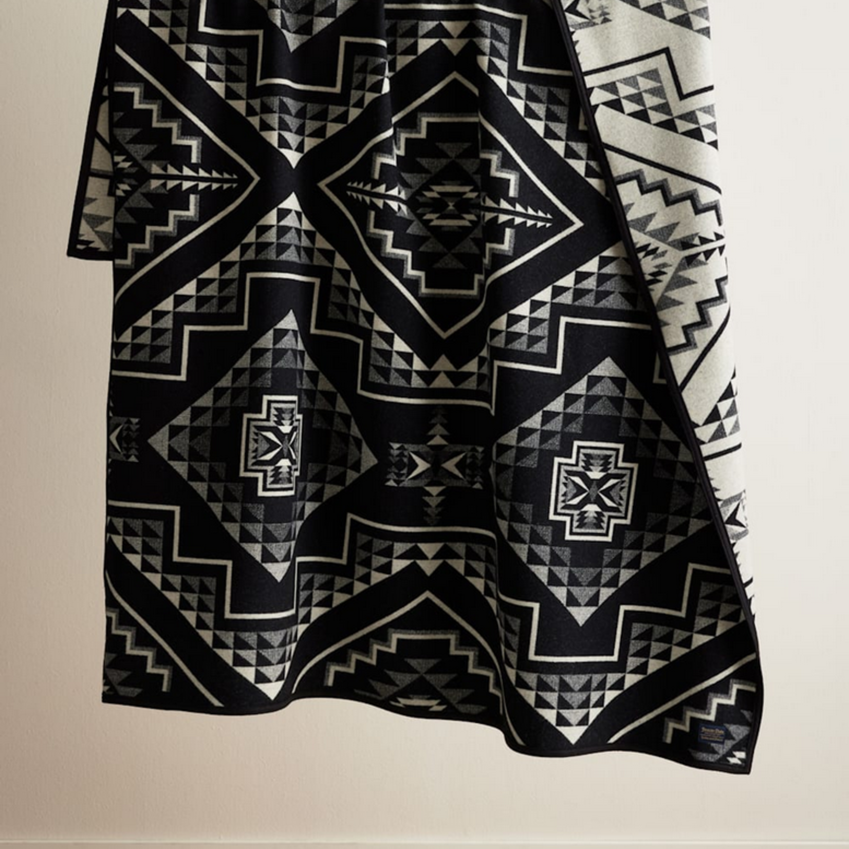 Pendleton Pendleton Jacquard Unnapped Robe Oxbow
