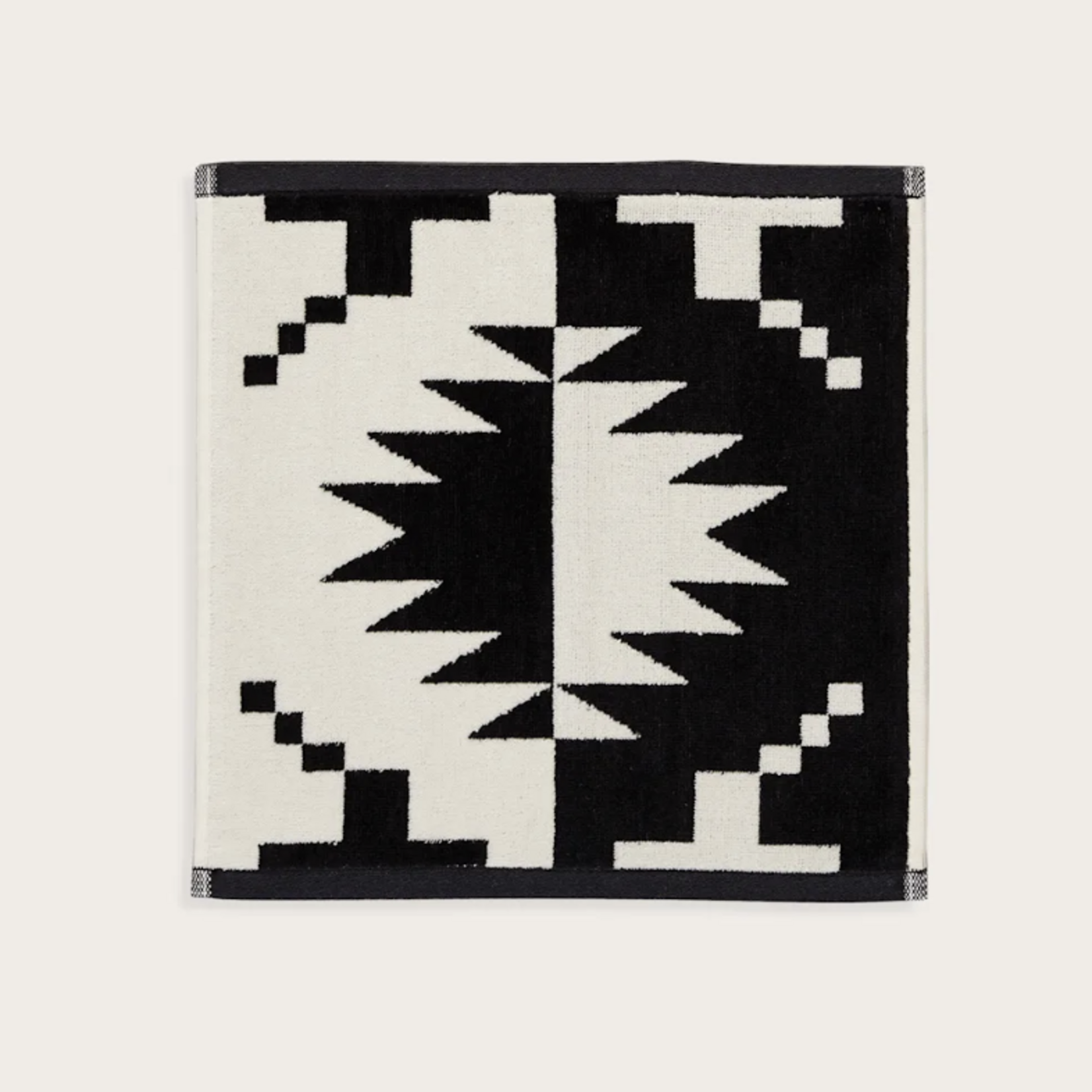 Pendleton Pendleton Jacquared Wash Cloth Spider Rock Black/White