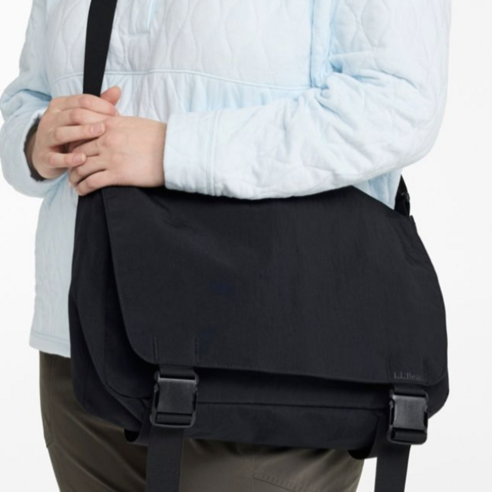L.L Bean L.L. Bean Wharf Street Messenger Midnight Black