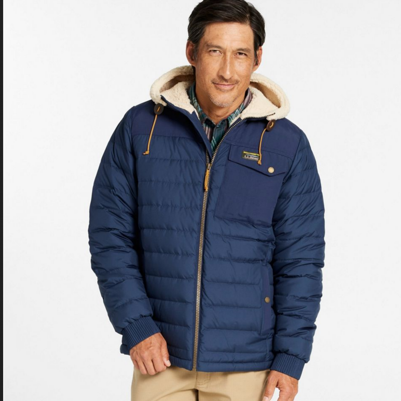 L.L Bean L.L. Bean Mountain Classic Down Sherpa-Lined Hooded Jacket (M)
