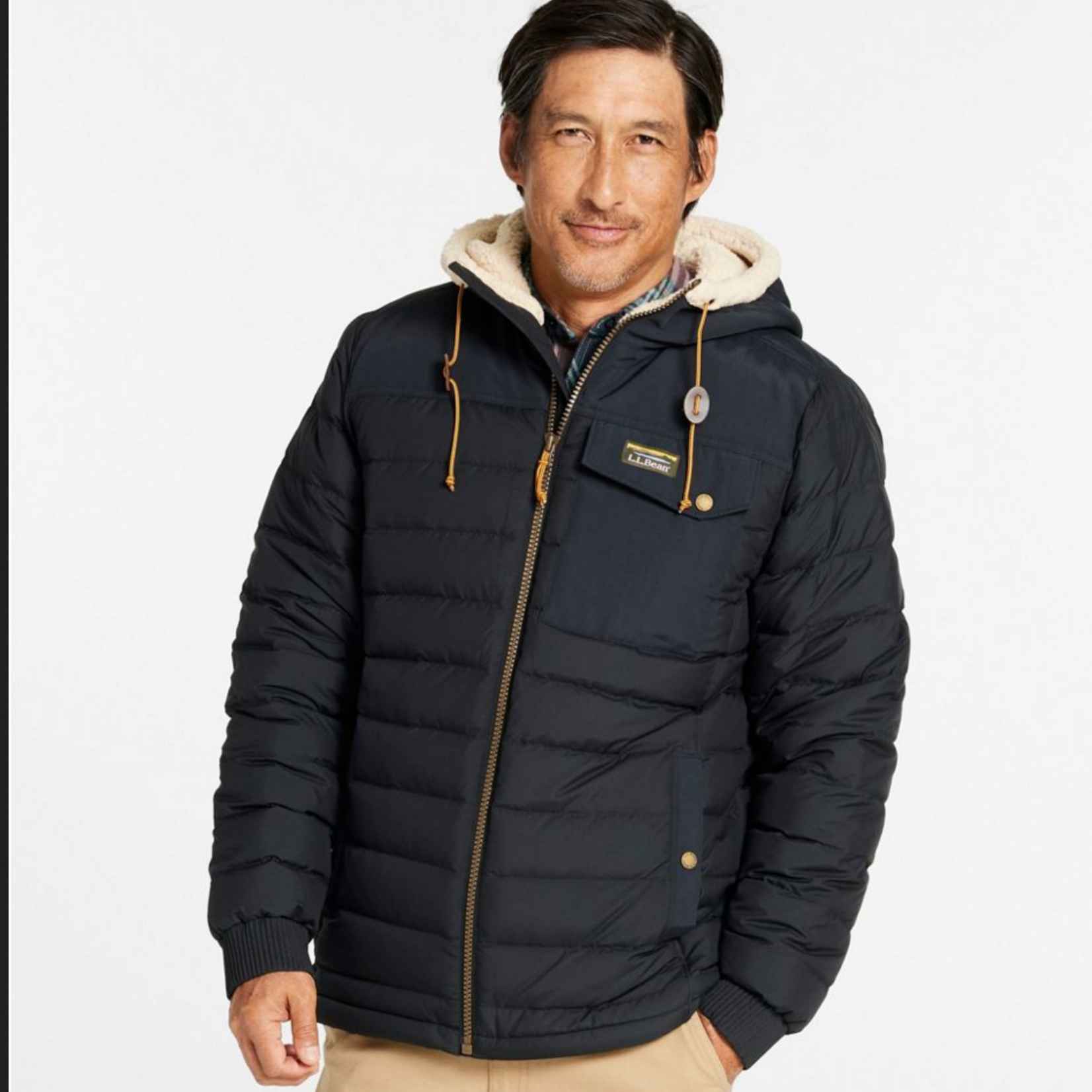 L.L Bean L.L. Bean Mountain Classic Down Sherpa-Lined Hooded Jacket (M)