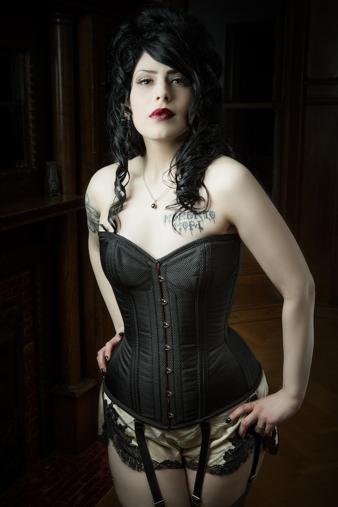 Signature Sweetheart Overbust Corset - Dark Garden Unique Corsetry, Inc.