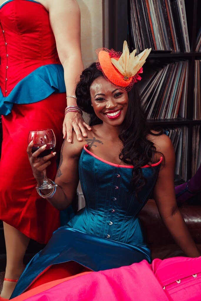 Dark Garden Fitting Party: Corsage Package