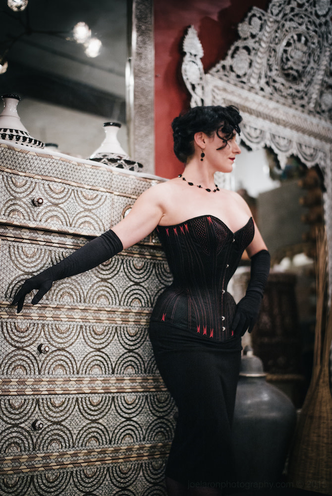 Dark Garden Corset Makers: Tableaux Vivant