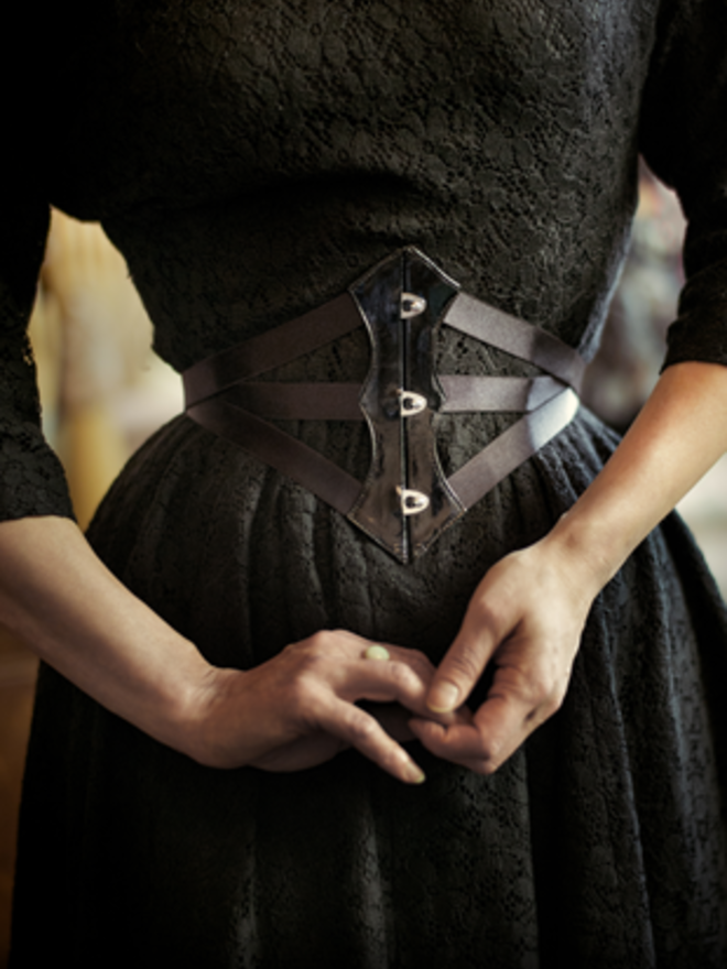 HYKE 2024 今季完売　DOESKIN CORSET BELT BIOTOP(ビオトープ) / WOMEN【HYKE】DOESKIN CORSET BELT