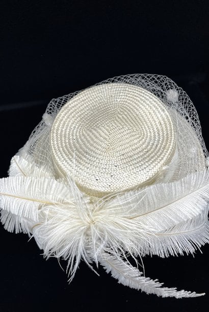 Kalico Delafay White boater w/veil and Siena feather