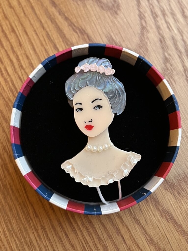 Erstwilder Erstwilder Paris Holiday Marie Antoinette Brooch