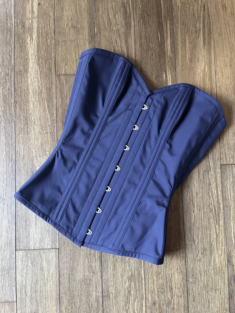 Dark Garden Sweetheart in Navy Poplin 24 (Limited Edition)