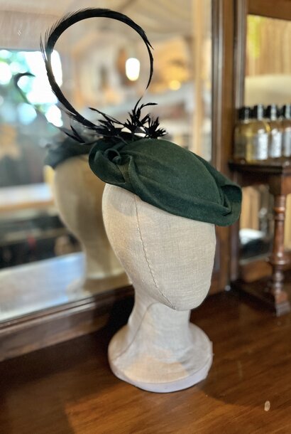 Kalico Delafay Green Sculpted Felt Hat with Vintage bird & Removeable Curled Black Pheasant Feather