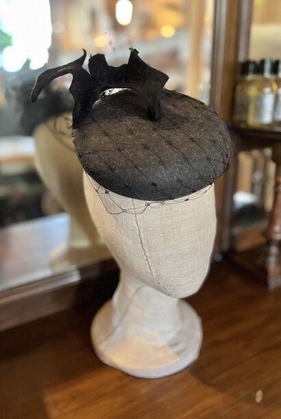 Kalico Delafay Dark Grey Felt Button Beret with Bat