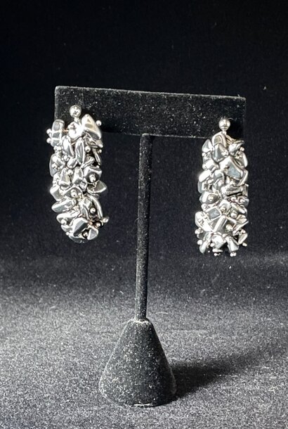 Ninolia  Silver Cluster Bead Stud Earrings