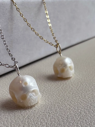 JANVS Studio JANVS Studio "Fae" Pearl Skull Necklace JANVS Studio JANVS Studio "Fae" Pearl Skull Necklace