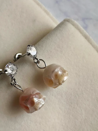 JANVS Studio JANVS Studio "Fae" Pearl Skull Drop Stud Earrings JANVS Studio JANVS Studio "Fae" Pearl Skull Drop Stud Earrings