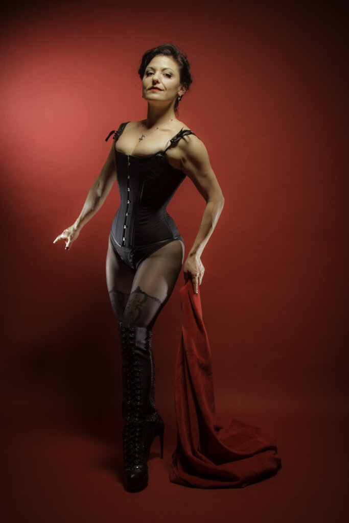 Dark Garden Signature Alexandra in Black Poplin